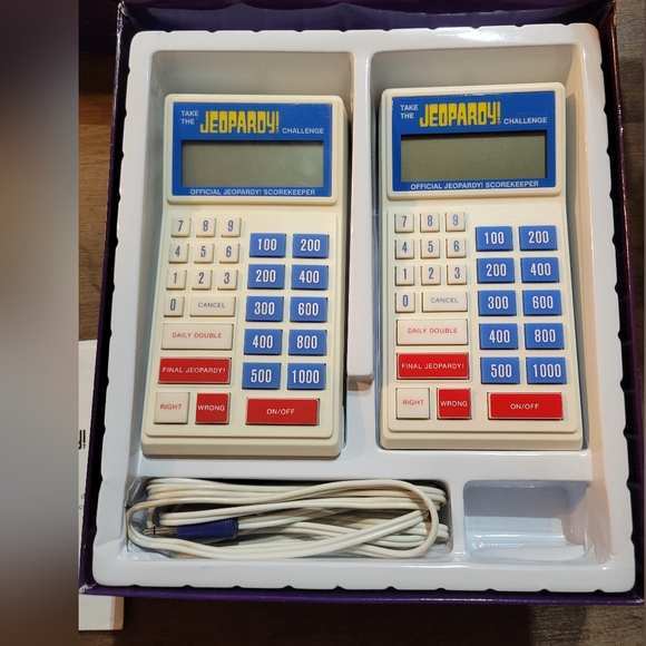 Vintage Interactive Television Electronic Game Jeopardy! Challenge - Tournament - Picture 7 of 8